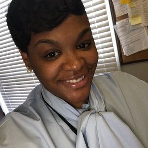 Meet your Posher, Brielle